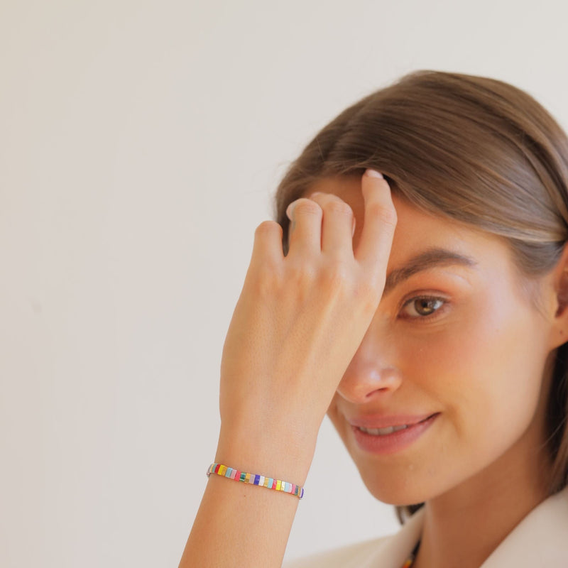 Anka - détail des couleurs et motifs en perles Miyuki Tila