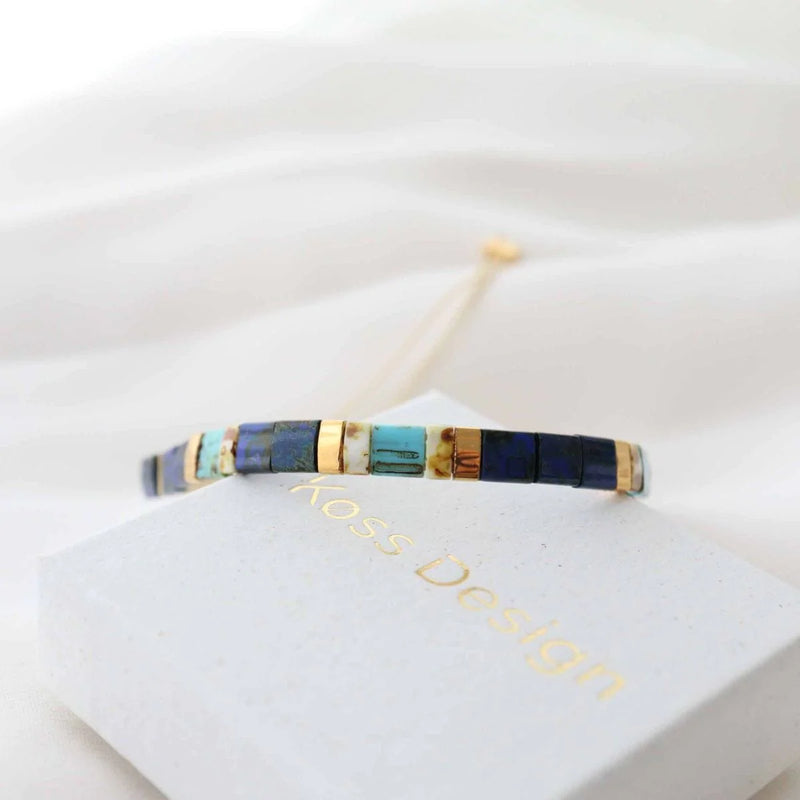 Ensemble Lou & Eva - détail des couleurs et motifs en perles Miyuki Tila