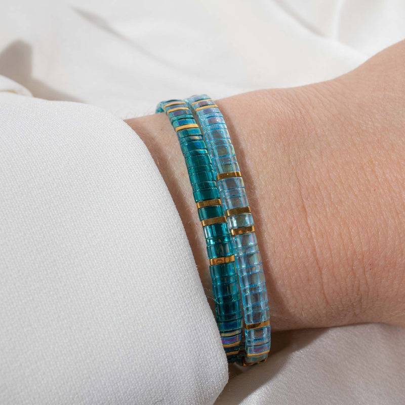 Parure Blue - bracelet en perles Miyuki porté au poignet