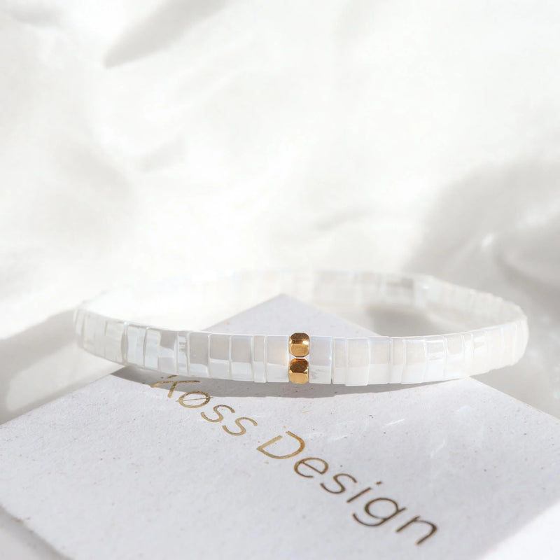 Parure Tila - bracelet en perles Miyuki porté au poignet