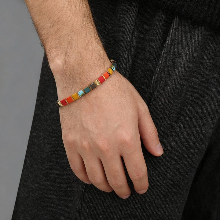 Romy - bracelet en perles Miyuki porté au poignet