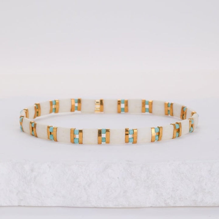 Parure Aurora - détail des couleurs et motifs en perles Miyuki Tila