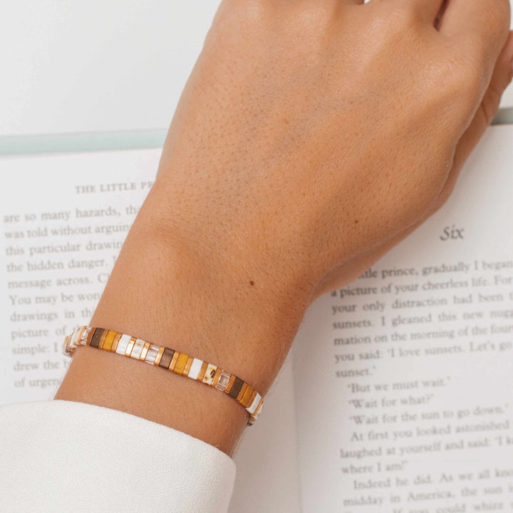 Amber - vue détaillée des perles Miyuki japonaises