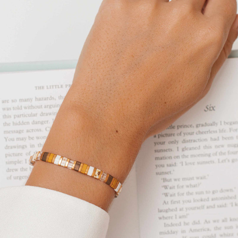 Amber - vue détaillée des perles Miyuki japonaises