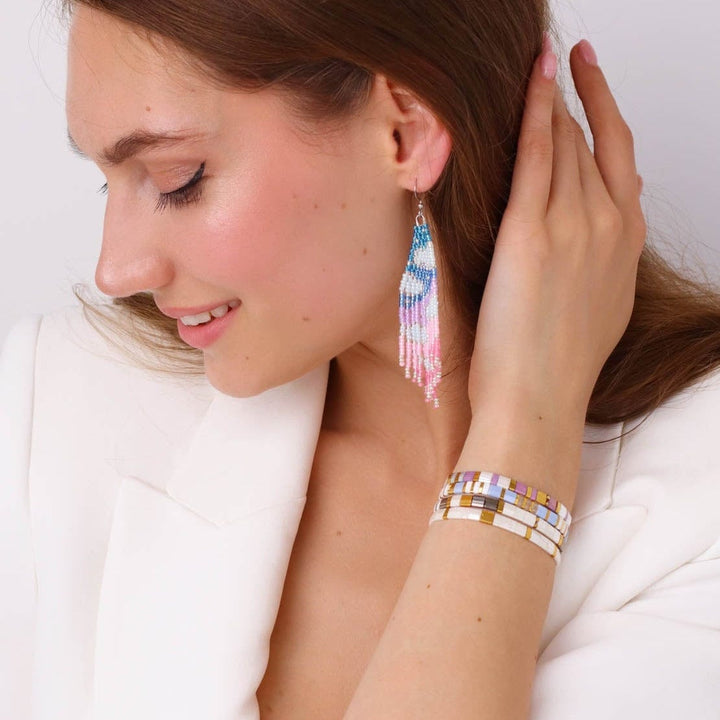 Emmy - détail des couleurs et motifs en perles Miyuki Tila