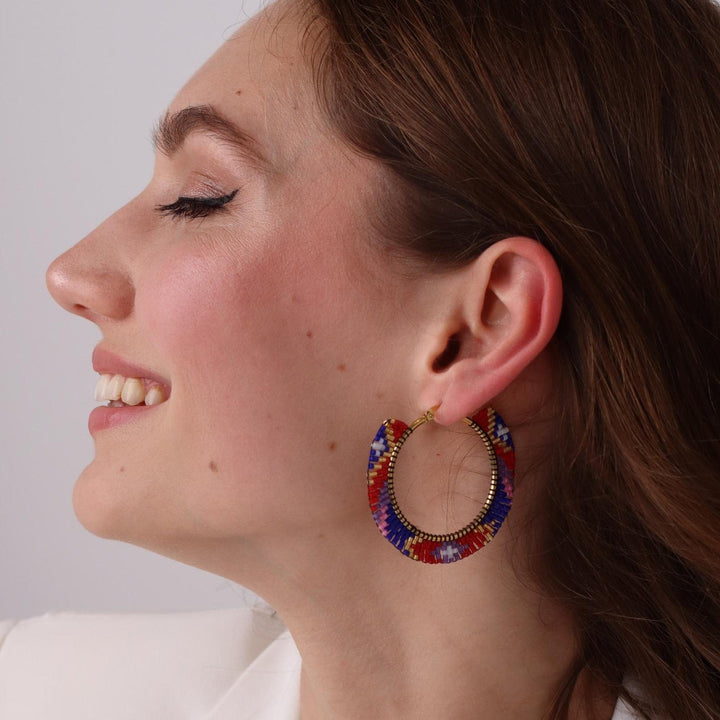 Papea - détail des couleurs et motifs en perles Miyuki Tila