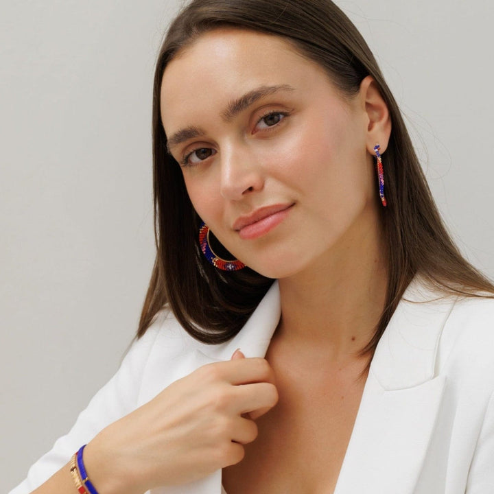 Papea - boucles d'oreilles en perles Miyuki portées