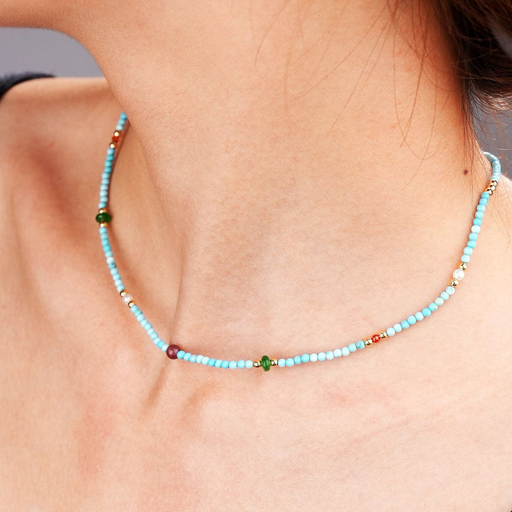 Calla - collier en perles Miyuki porté