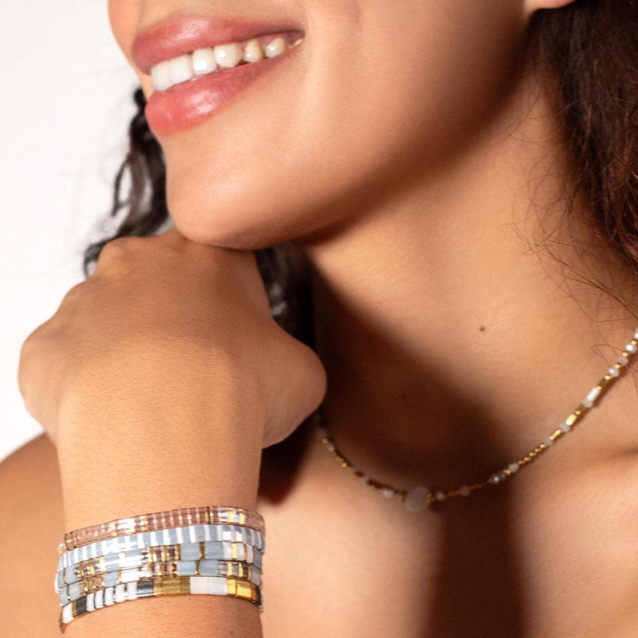 Gotha - détail des couleurs et motifs en perles Miyuki Tila