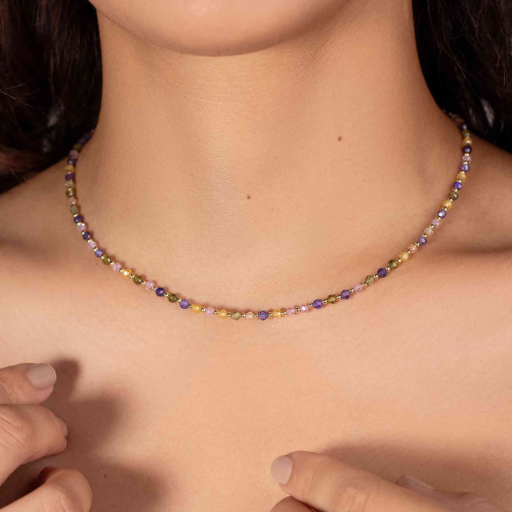 Sola - collier en perles Miyuki porté